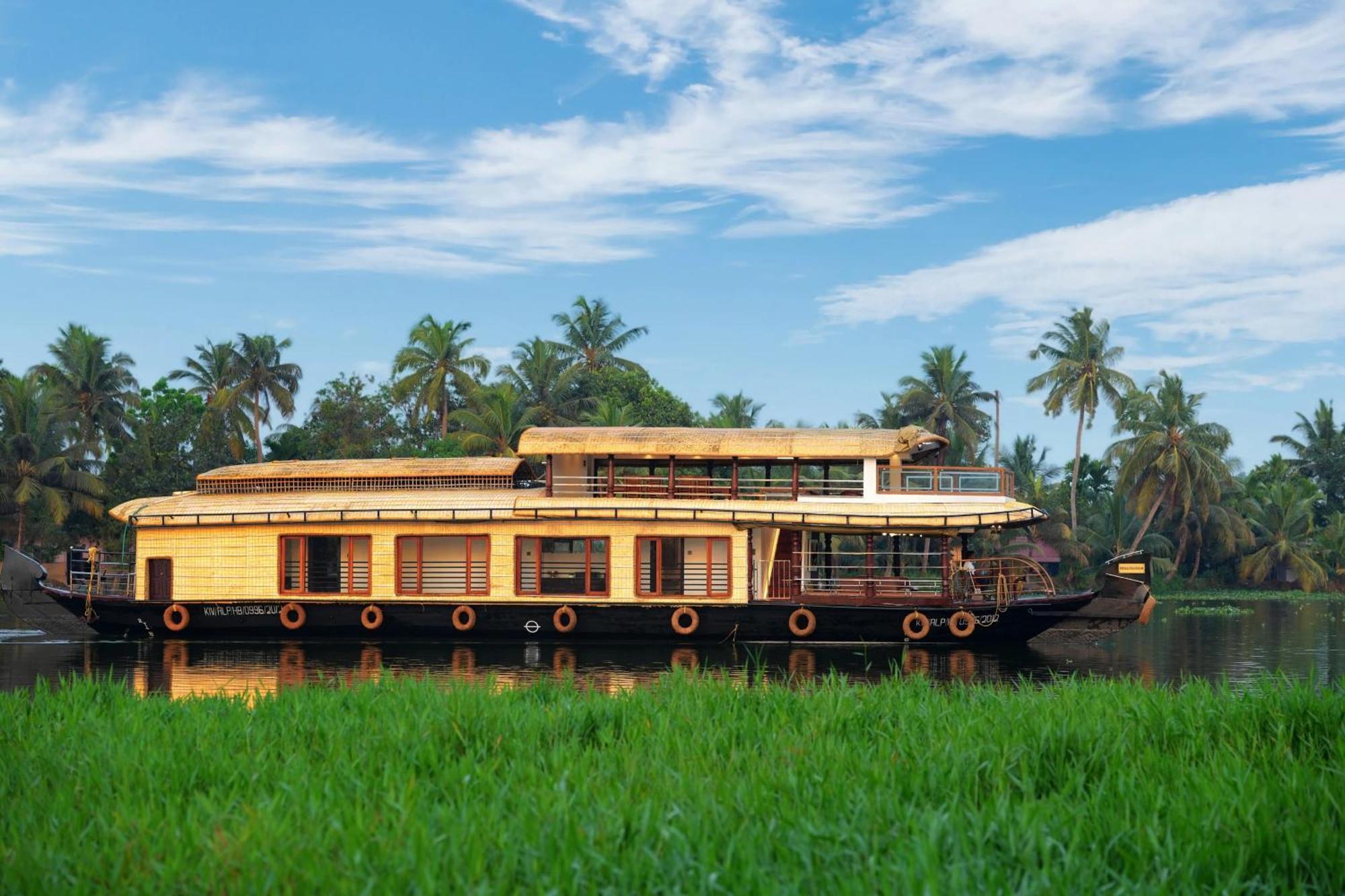 Indraprasthamlakecruise Alappuzha Εξωτερικό φωτογραφία