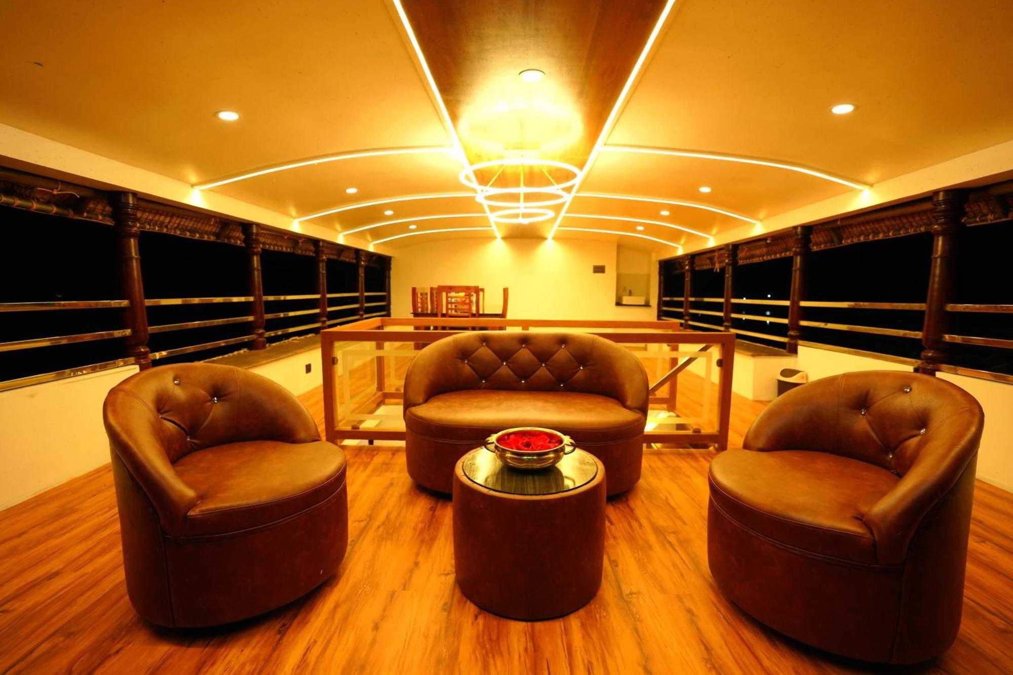 Indraprasthamlakecruise Alappuzha Εξωτερικό φωτογραφία