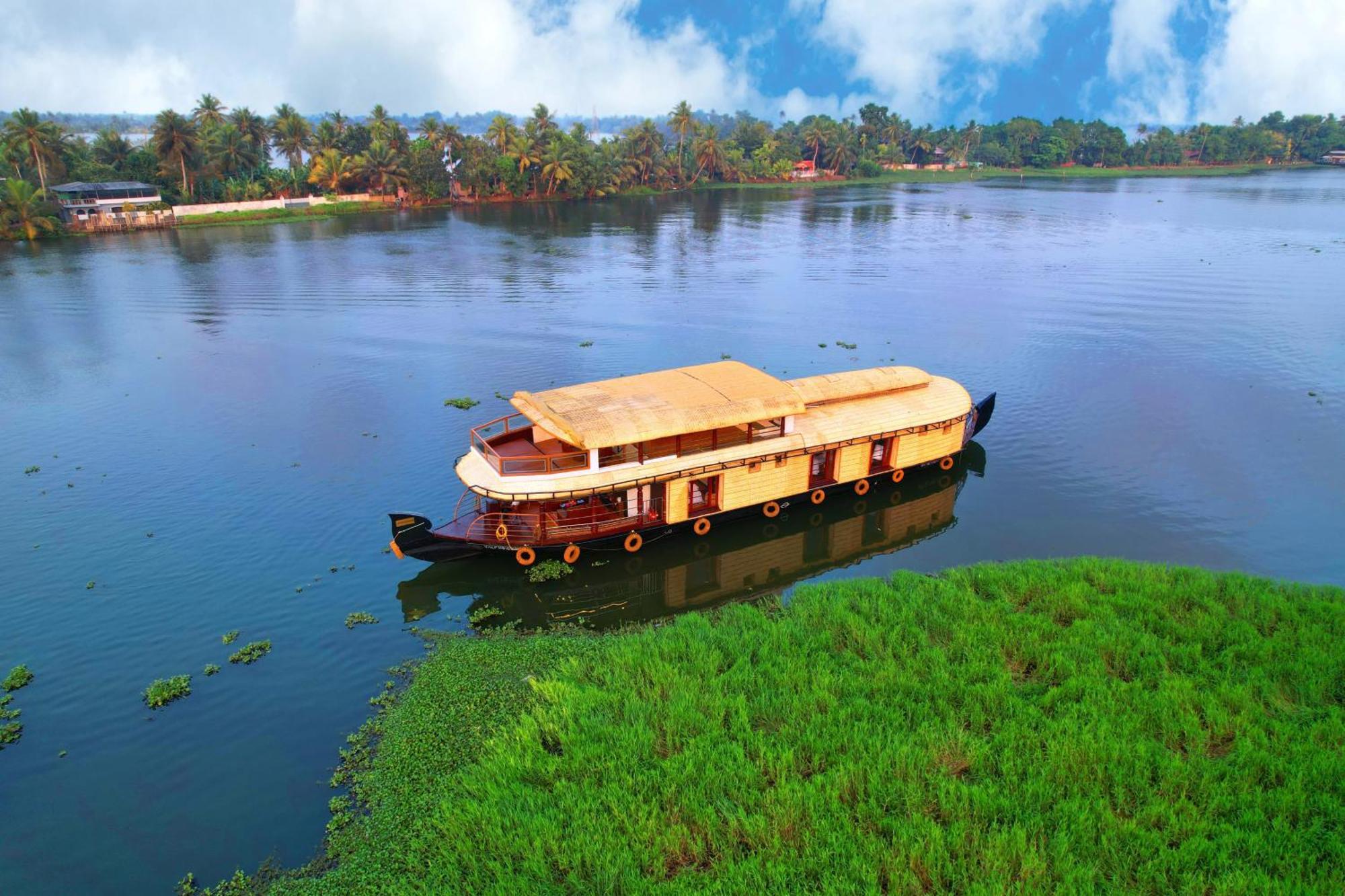 Indraprasthamlakecruise Alappuzha Εξωτερικό φωτογραφία